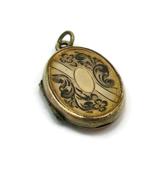 Gold Filled Locket Engraved Oval Pendant Dainty Vi