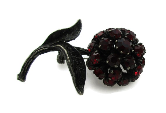 Spilla Vintage Foglia D'Acero Con Strass Rossi - Accessorio Elegante Per Abiti E Bouquet