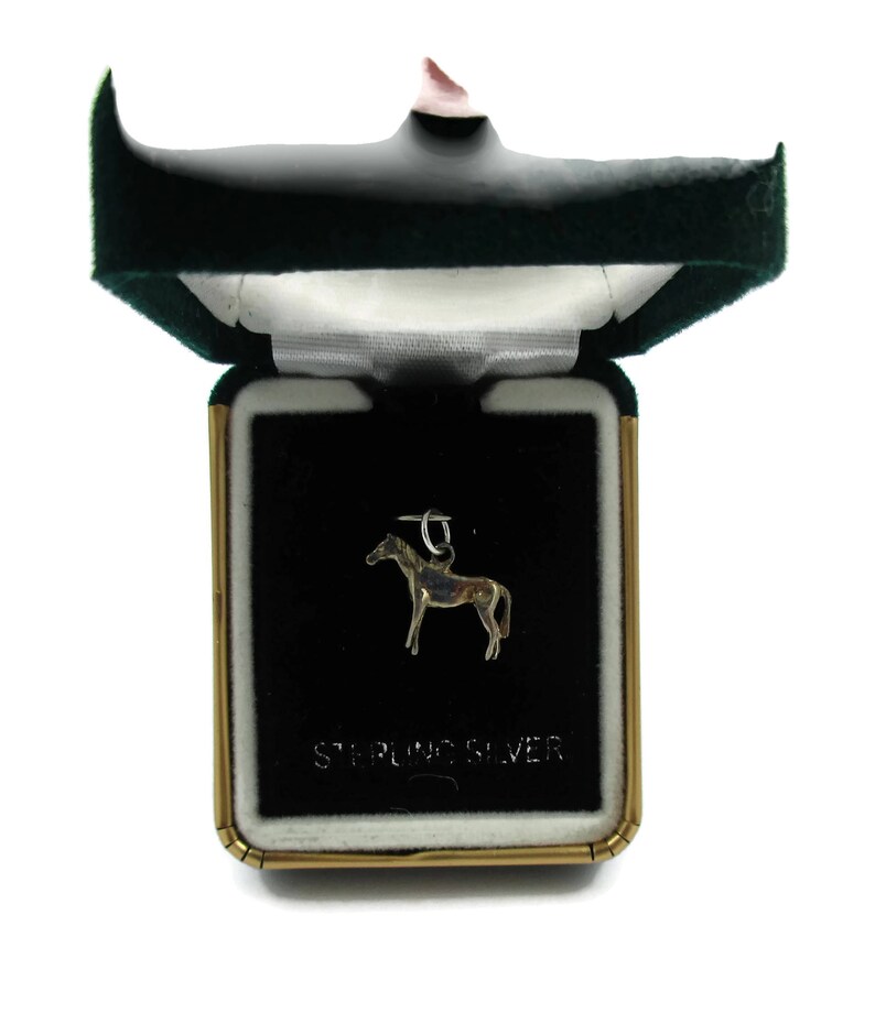 925 Sterling Silver Pendant Charm Horse Pendant Vintage Jewelry Designer Stamped Shawl Scarf Gift Ideas Necklace NOS