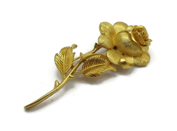 Crown Trifari Brushed Gold Tone Rose Pin Brooch 1… - image 1