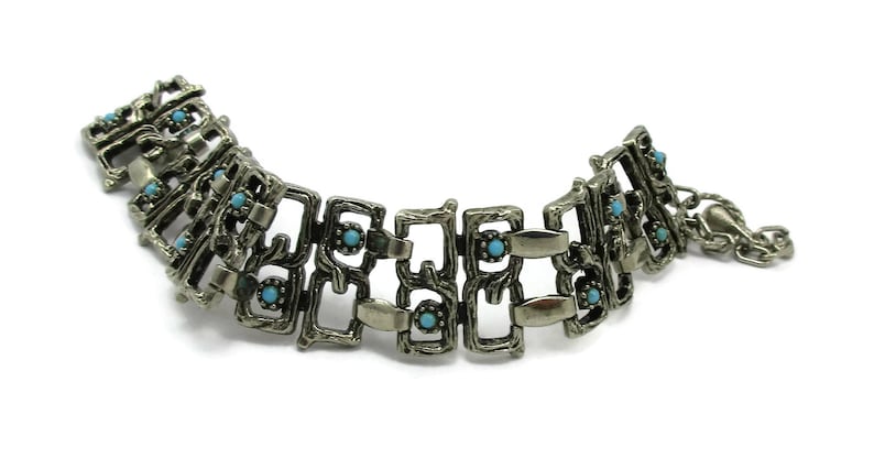 Silver Tone Turquoise Seed Bead Clasp Bracelet 8 Inches Long Simple Vintage Costume Jewelry Gift Ideas