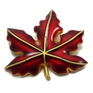DAVID DUBIN Red Enamel Maple Leaf Pin Brooch Gold Vein Christmas Gift Idea Designer Signed Vintage Estate Shawl Scarf Pin
