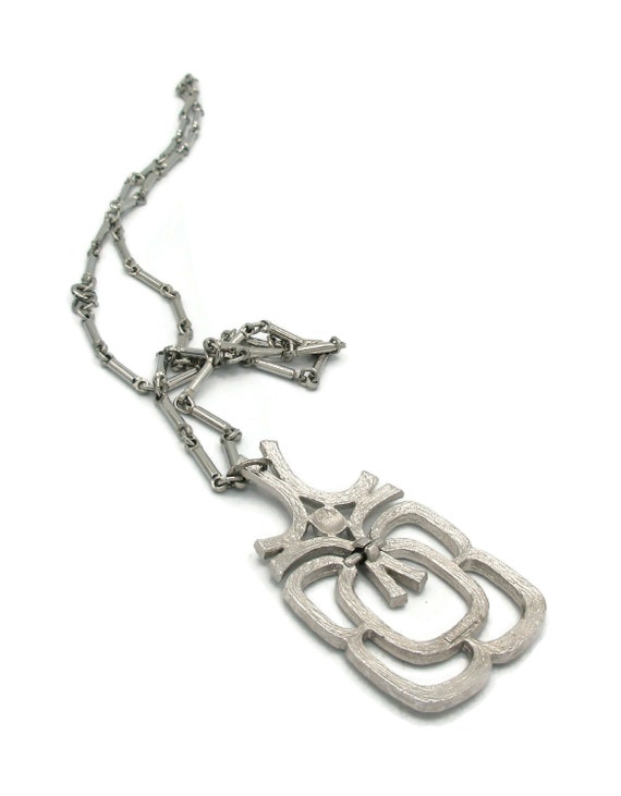 Avon silver necklace sale