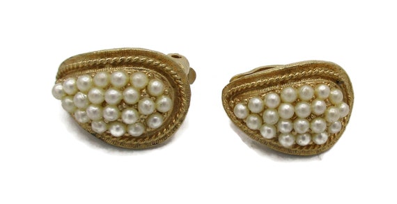 Kramer Gold Tone Pearl Design Earrings Clip Ons E… - image 1