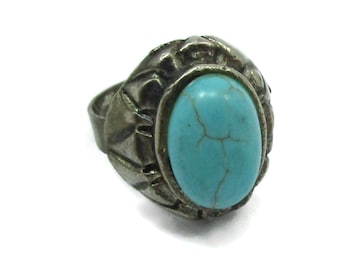 Silver Tone Blue Turquoise Cabochon Ring Oval Unsigned Vintage Costume Jewelry Designer Hippie Filigree Size 7 8 BOHO