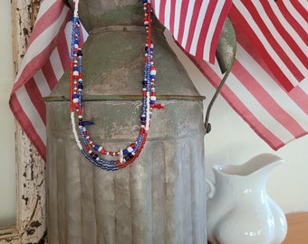 4th of July Beaded Necklace: Patriotic Red, White, and Blue Jewelry