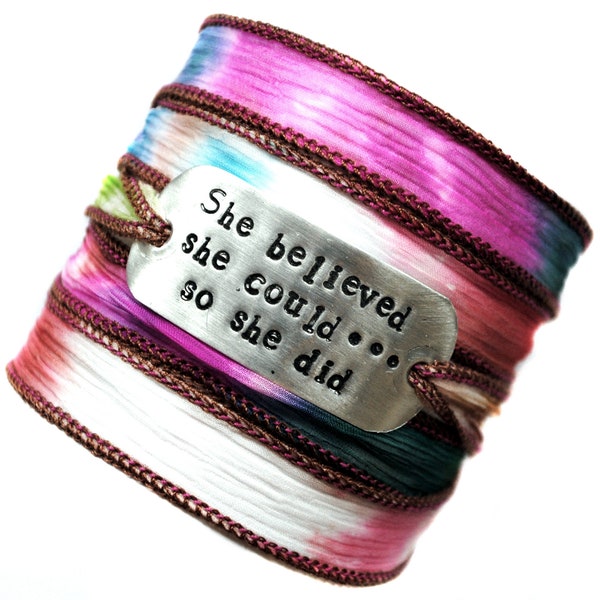 Main d'inspiration Stamped bracelet de devis