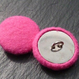 Felt button image 4