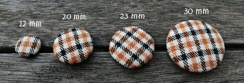 Check fabric button image 2