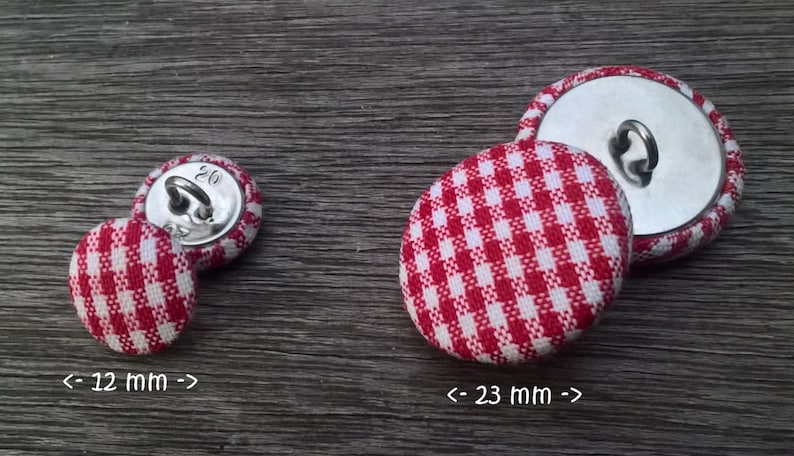 Gingham fabric button image 2