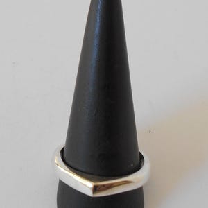 Handmade 925 Sterling silver Unisex ring.