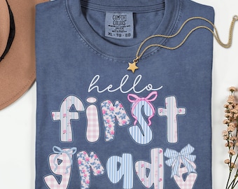T-shirt met comfortkleuren eerste leerjaar, leraarsshirt eerste leerjaar, gingangleraar eerste leerjaar, leraarsshirt eerste leerjaar, grandmillenial eerste leerjaar