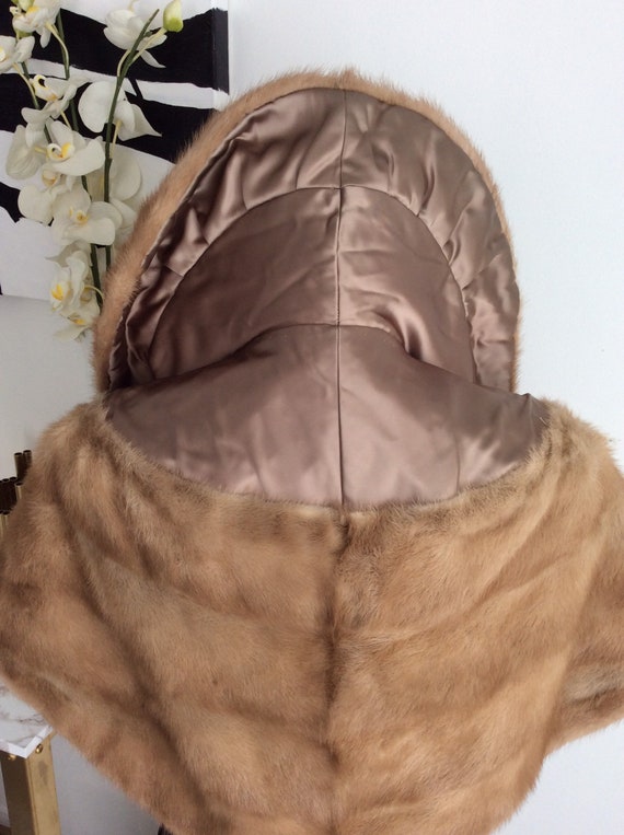 Vintage fur cape with half hood - image 4