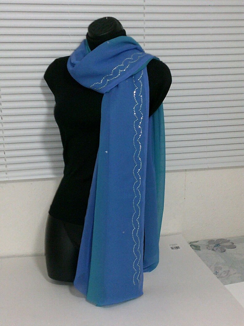 Beautiful Chiffon Georgette Blue Turquoise Shaded Long Wrap Scarf. Was New Indian Saree. Gorgeous Zigzag Silver Sequence border. Tres Chic image 3