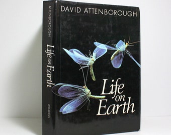 Life on Earth, David Attenborough, 1979 Hardcover 1st American Edition, Natural History, Study of Animals, Teacher Gift, Book for Shelf