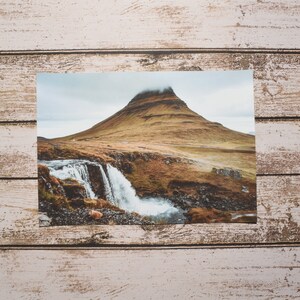 Kirkjufell (II) | Kirkjufellfoss | Isländische | Wasserfall | A5 Print | A5 Postkarte | Fernweh | Notizkarte | Landschaft Kunstdruck | Reise