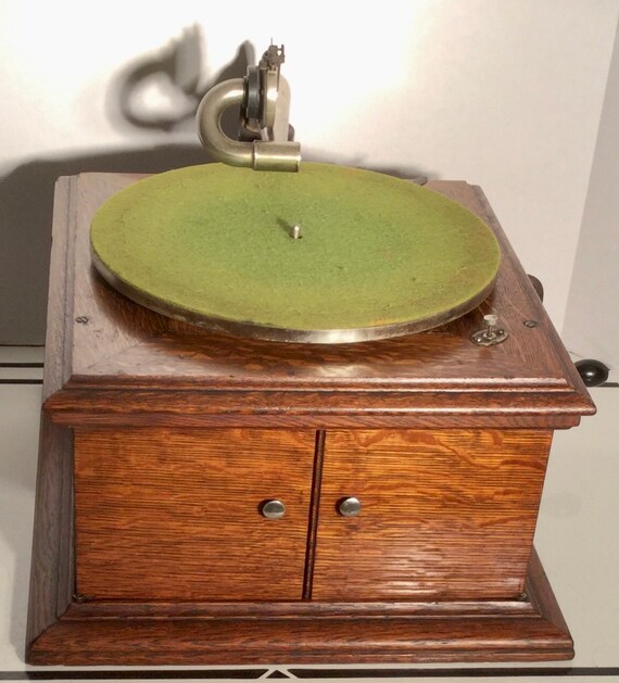 Antique Victor Table Top Victrola Model VVVI A in Quartersawn Etsy