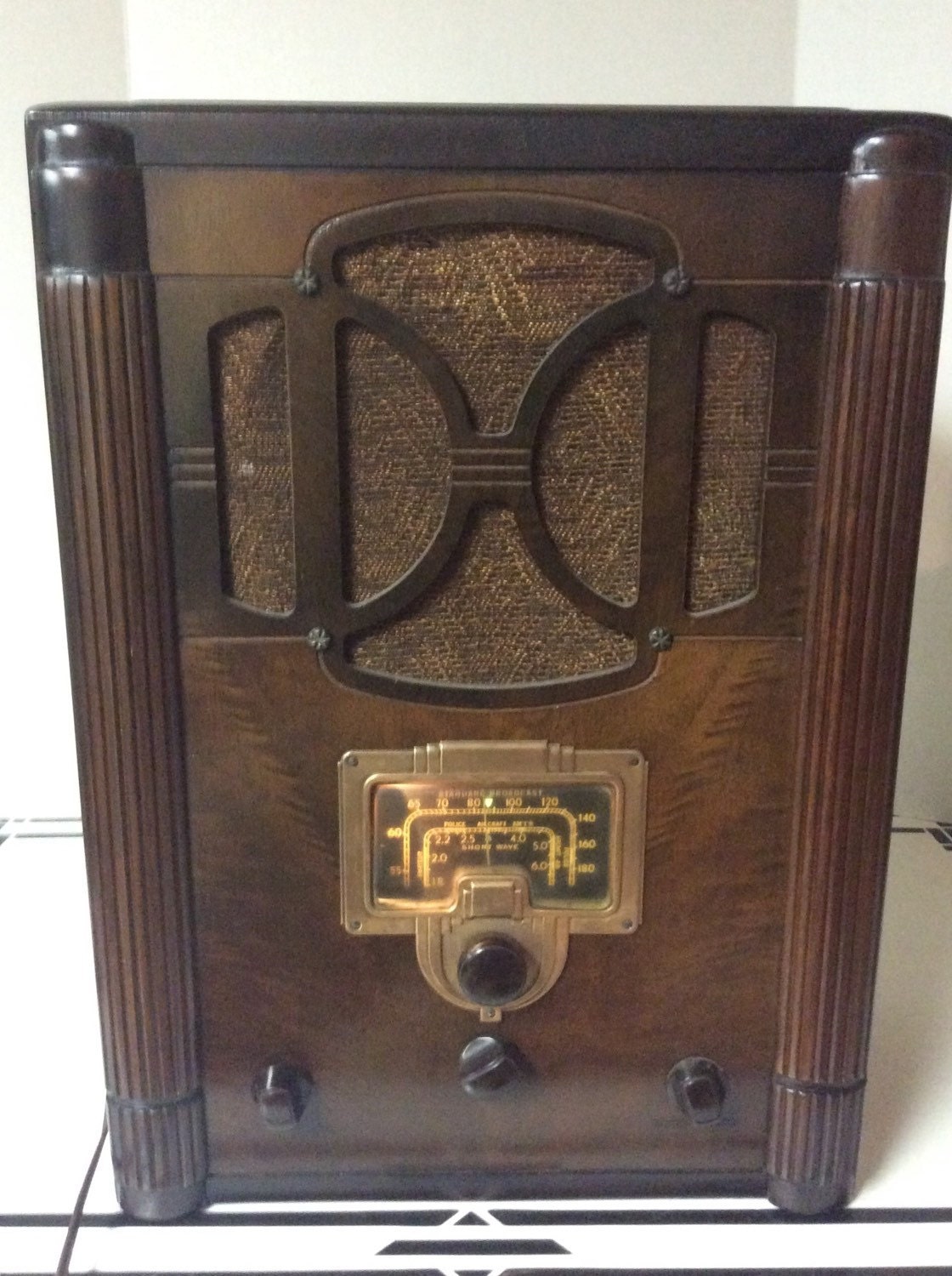 antique rca victor radio