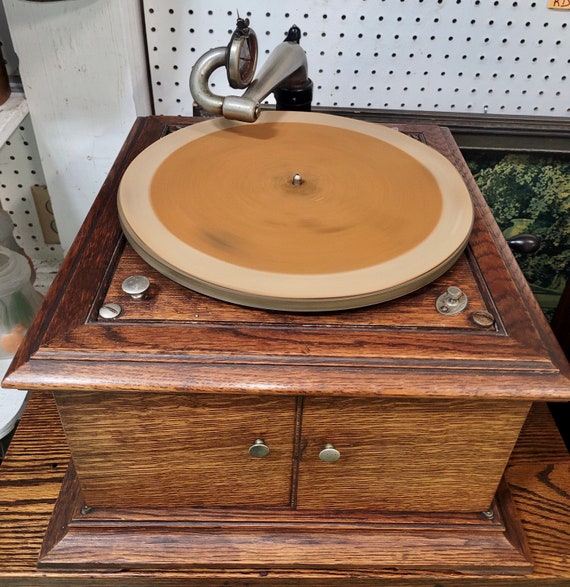 Antique Victor Table Top Victrola Model VVVI in Quartersawn Etsy