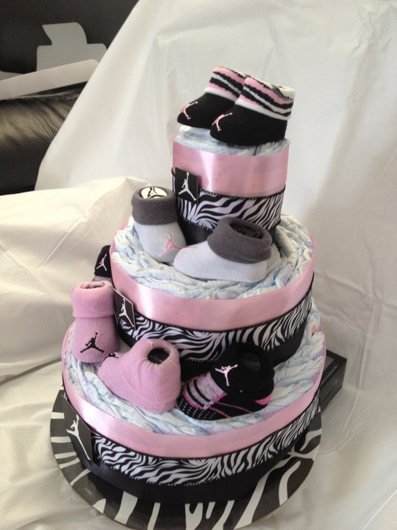3 Tier Jordan Theme Couche Culotte Gateau Piece Maitresse Avec Des Bottillons Jordan Baby Pour La