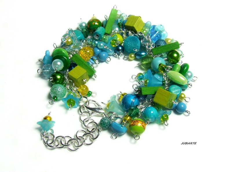 Cluster Armband, Chunky Armband, Armband mit Anhängern, Blumenschmuck, Cha Cha Armband, Blau-grünes Armband Bild 2