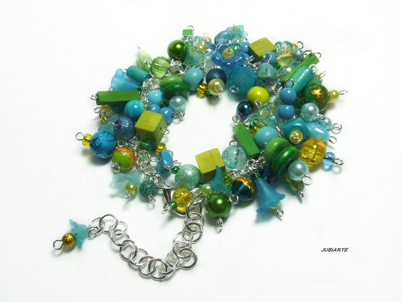 Cluster Armband, Chunky Armband, Armband mit Anhängern, Blumenschmuck, Cha Cha Armband, Blau-grünes Armband Bild 3