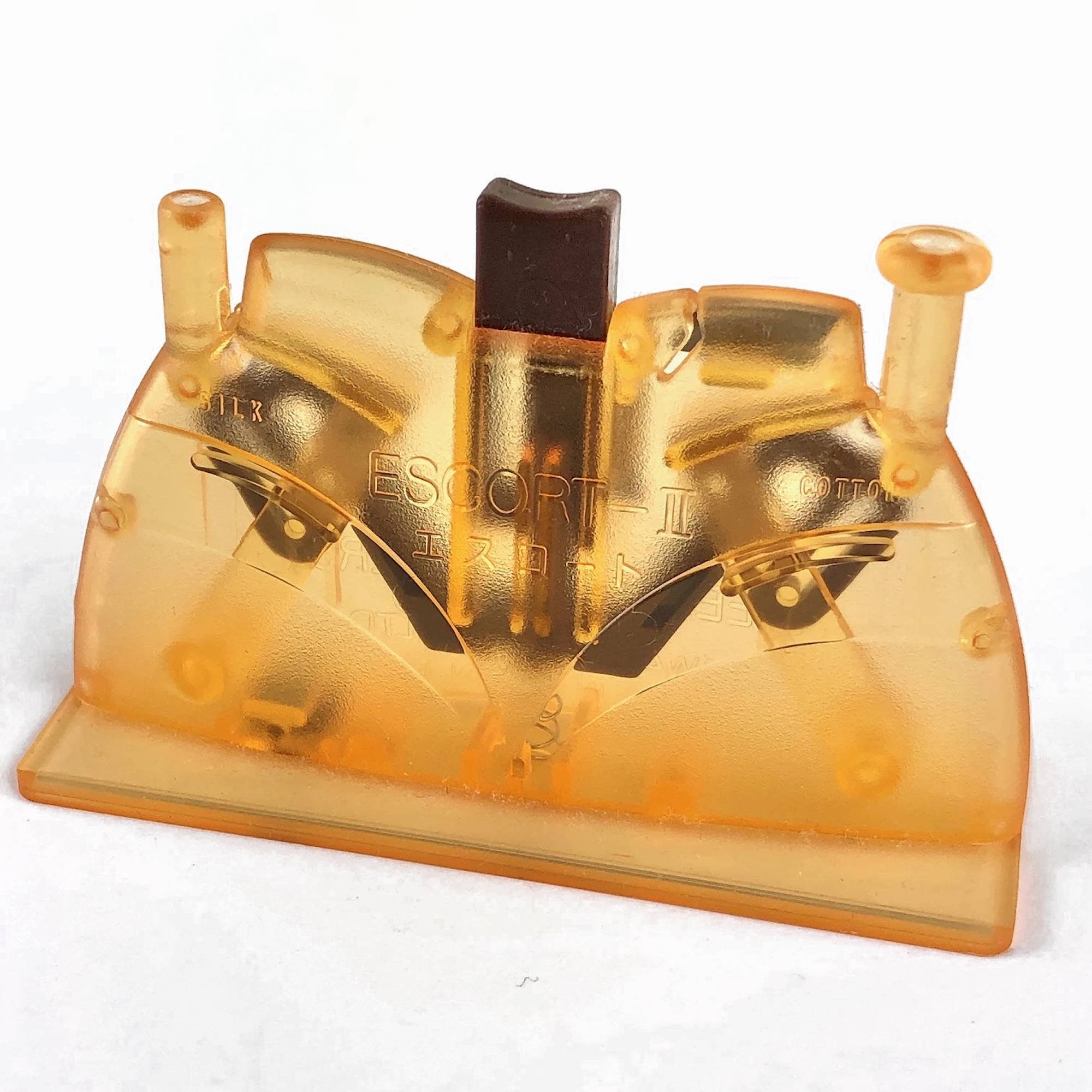 BOHIN Easy Needle Threader. This is a Desktop Style Automatic Needle