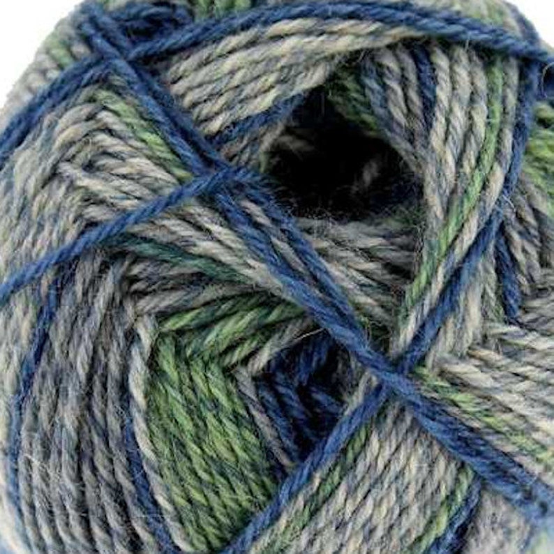 GREEN STRIPED RAGG Patons Kroy Socks Yarn is 1.75oz 166yds Etsy