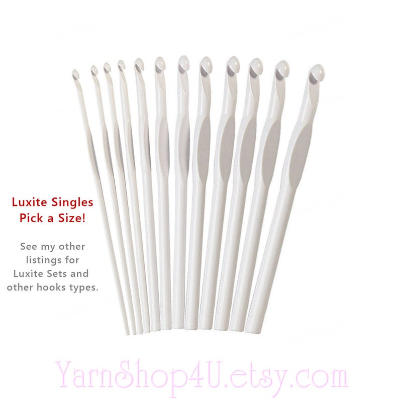 Susan Bates 12406-D 3 Luxite Plastic Crochet Hook-Size D3//3.25mm 5.5/"