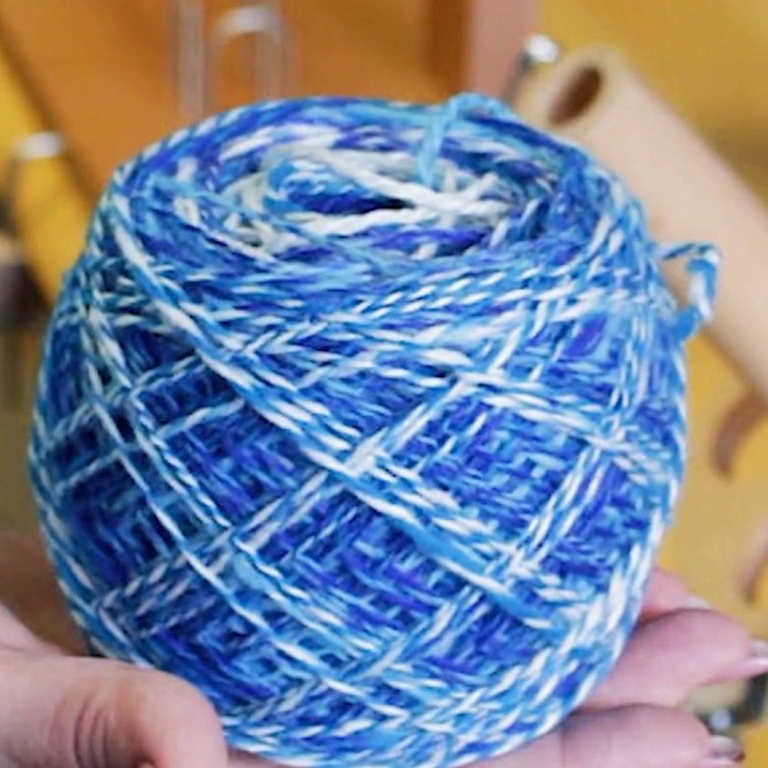 Signature Mega Wool Winder Knitter's Pride. This item is shipped UPS