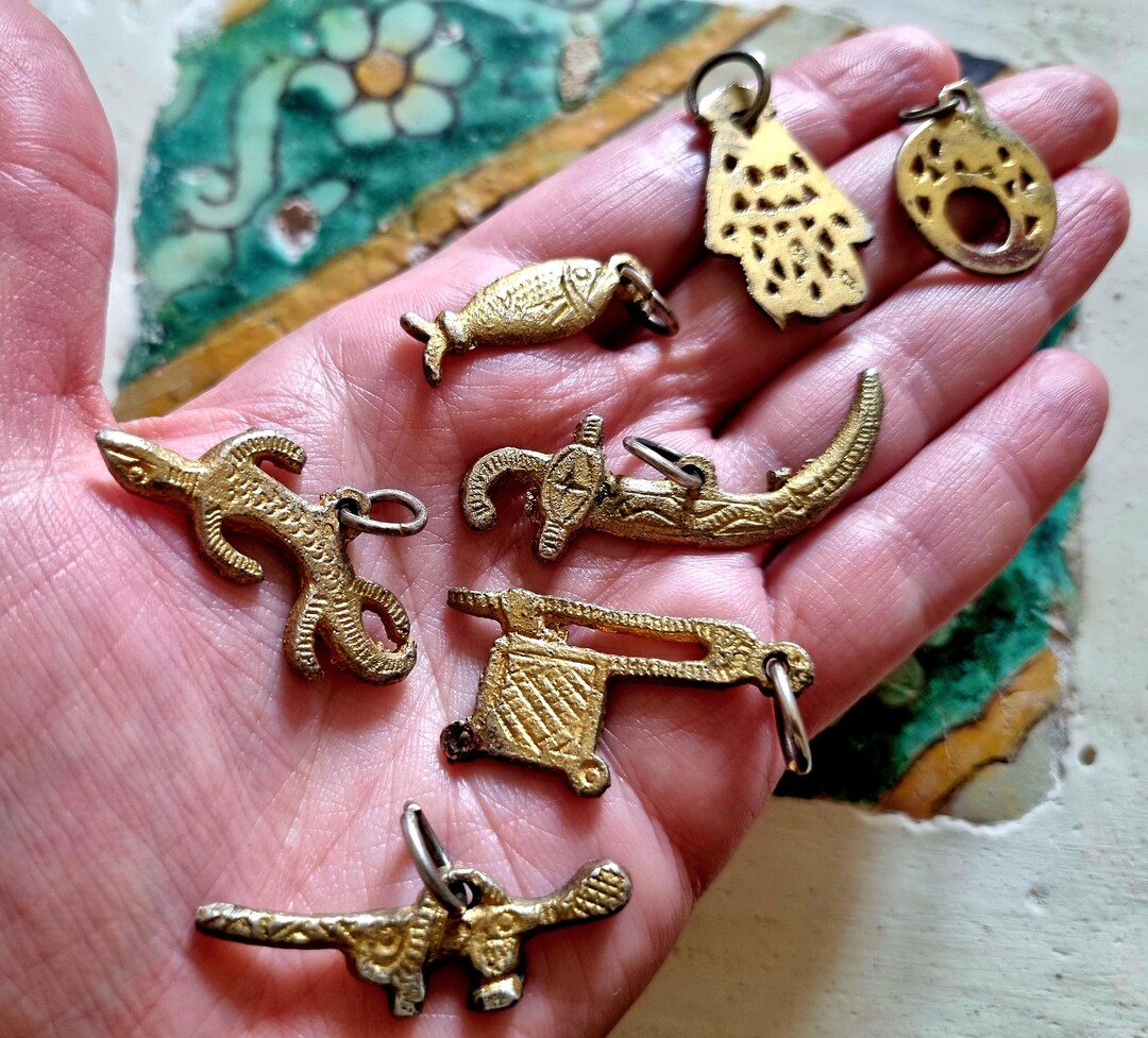 Tunisia Lotto antico di portafortuna in argento dorato di alta