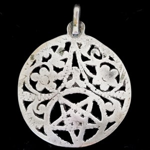 Tunisia - Antique Berber high grade silver amulet called Gamra, berber tunisian amulet, Jewish craftsmanship, North Africa jewelry