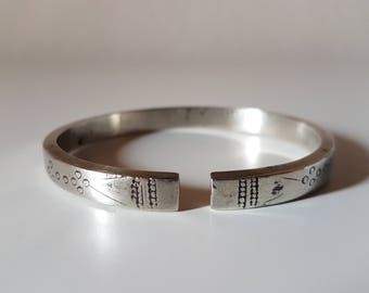 Hill Tribe silver bracelet, Hmong silver, Hmong bracelet, Hill tribe silver, Hill Tribe jewelry