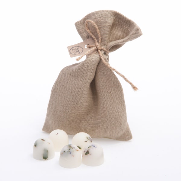 Scented Soy Wax Melts in Grey Linen Bag of 10 melts