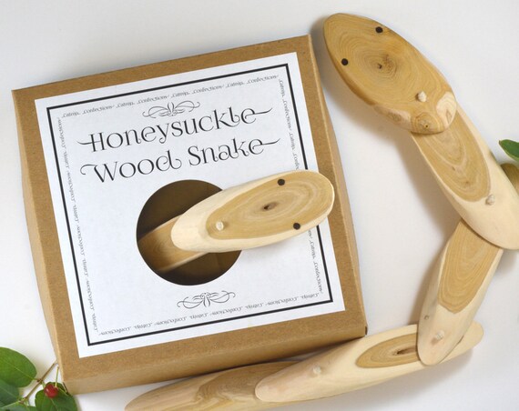Honeysuckle Wood Snake Large Cat Toy