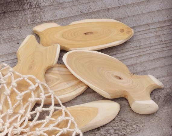 Honeysuckle Wood Sardine Fish Cat Toy