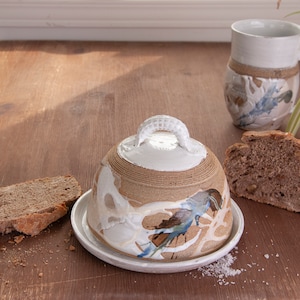 Traditional butter dish, hand-turned stoneware in Quebec image 1