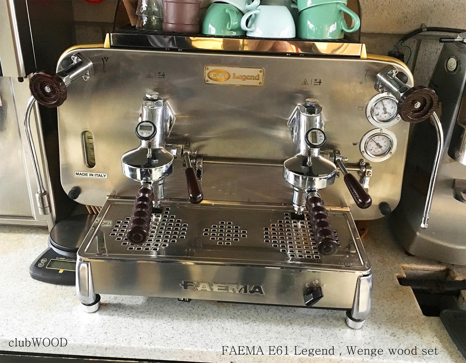 FAEMA E61 エスプレッソマシン FAEMA(ファエマ) E61 JUBILE A/2 セミオートエスプレッソマシン