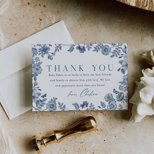 Staubige blaue Babyparty-Dankeschön-Karte, Vintage elegante Chinoiserie blaue Spitze Blumenbaby, viktorianisches französisches Toile bearbeitbares druckbares Digital