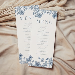 Szablon menu baby shower w kolorze Dusty Blue, elegancki wzór w stylu vintage w stylu Chinoiserie w kolorze niebieskim z koronką w kwiaty dla dzieci, wiktoriański francuski toile, edytowalny, cyfrowy do druku