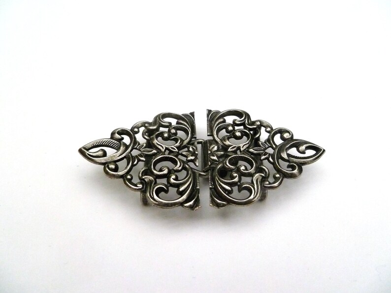 2,36 x 1,3 inch antique silber colored filigree metal Tracht buckle for dirndl apron Closure Bavaria Oktoberfest 6 cm x 3,3 cm