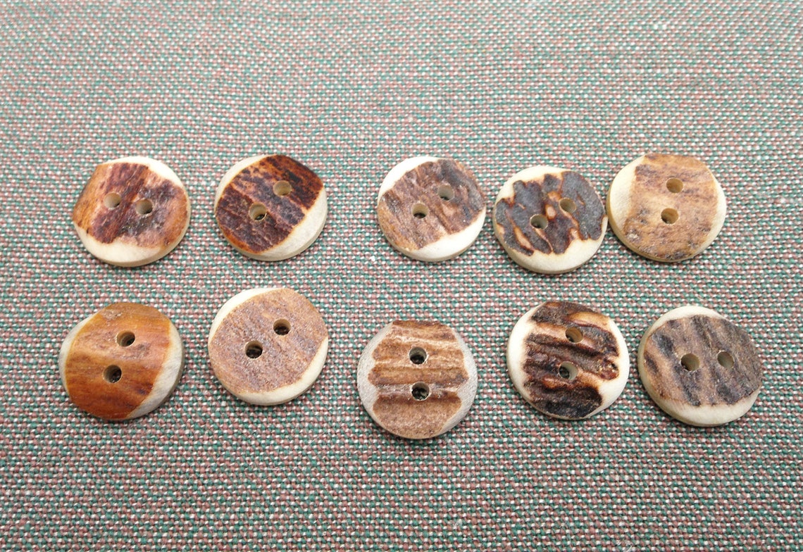 10 real stag horn buttons light brown shades 15 cm 059 Etsy