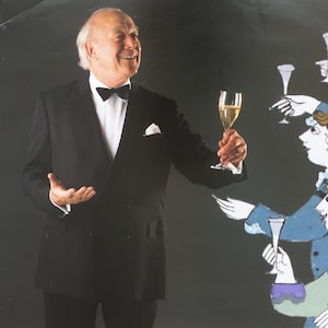 Winblad de los años 90 brindando con su arte - Póster vintage original