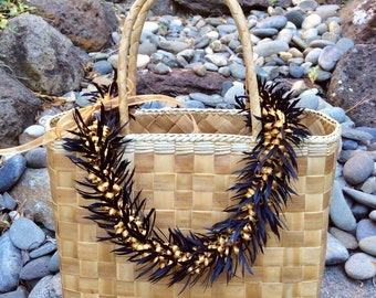 Hawaiian Black and Gold Ginger Ribbon Lei