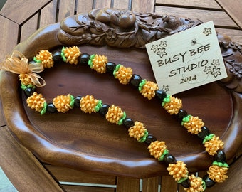 Hawaiian Gold Pineapple and Kukui Nut Ribbon Lei