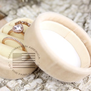 Oval Triple Ring Box by The Family Joolz