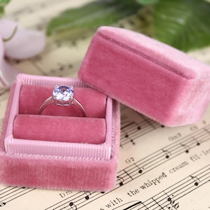 Rose Ring Box by The Family Joolz