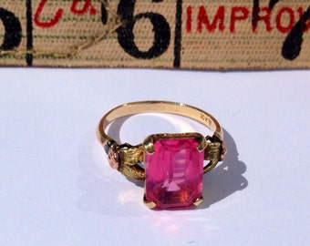 Art Deco Pink Glass Ring, 10K Gold Floral Ring, Size 6