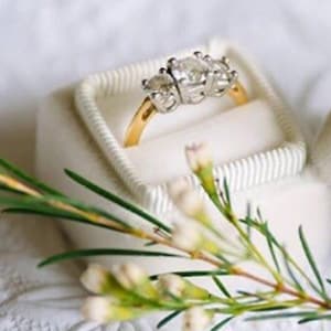 Velvet Ring Box, Bridesmaid Gift, Bridal Gift, Gifts for the Bride, Engagement Ring Box, Wedding Gift, Wedding Ring Box