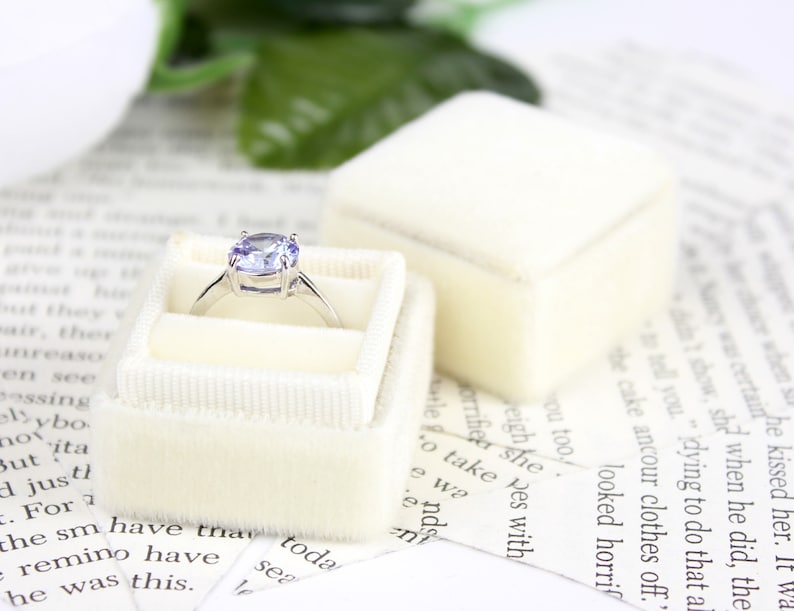 Cream Proposal Ring Box by The Family Joolz